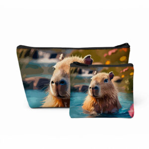 Cosmetiquera | Monedero - Chigüiro en el Agua